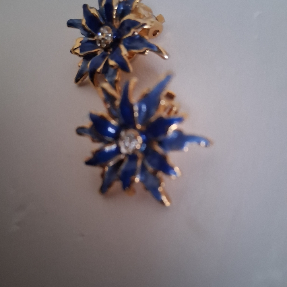 Elegant Blue and Gold Floral Earrings